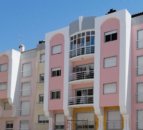 Pintura de fachadas e interiores de prédios